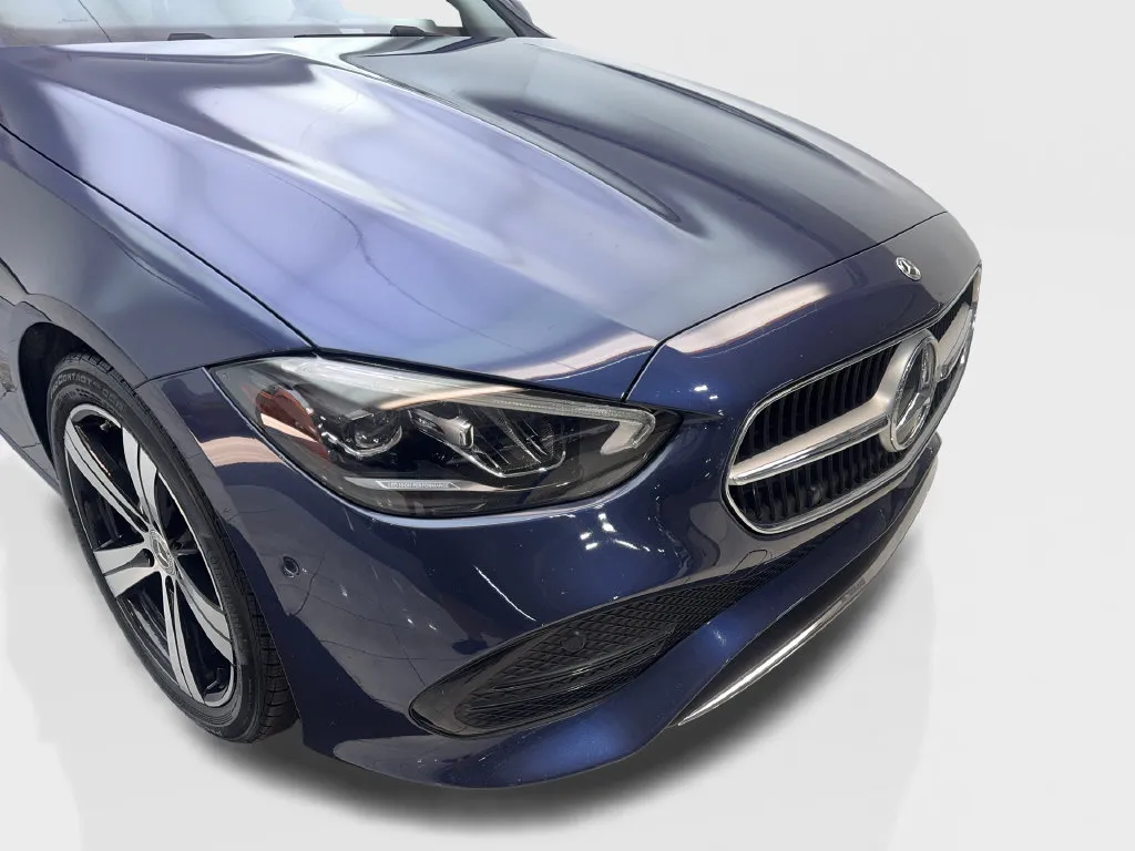 Mercedes-Benz C-Class photo 19