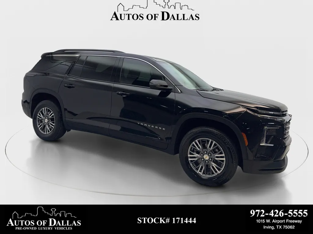 Black 2026 Chevrolet Traverse LT for sale in Irving, TX