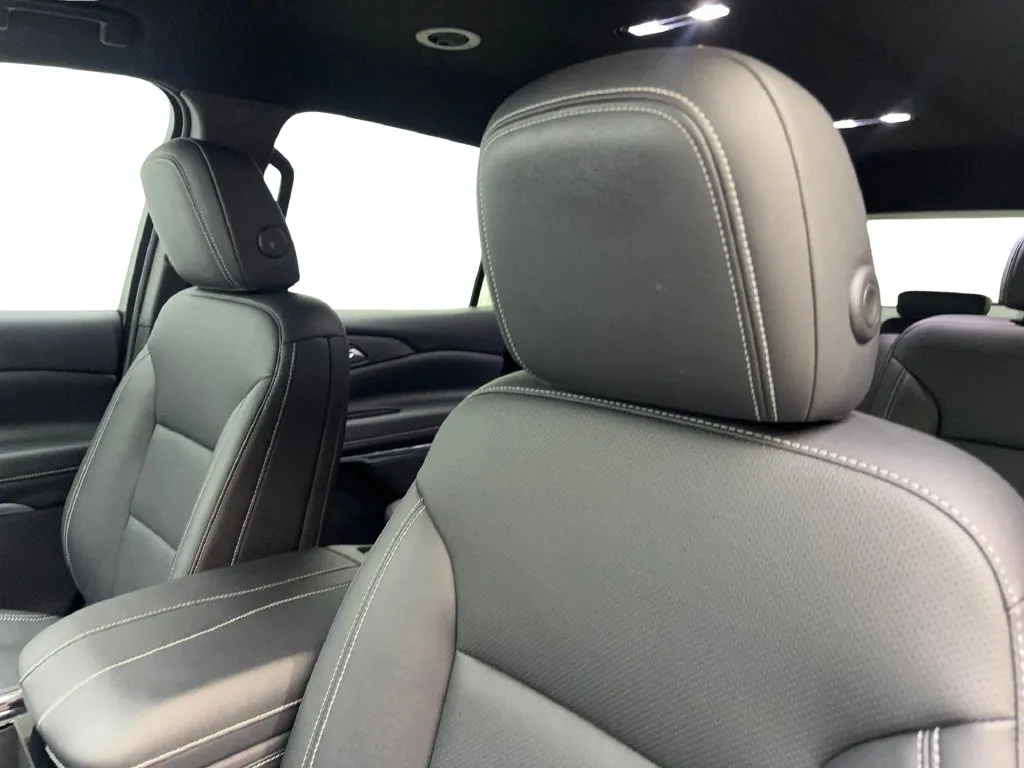 Chevrolet Traverse photo 29