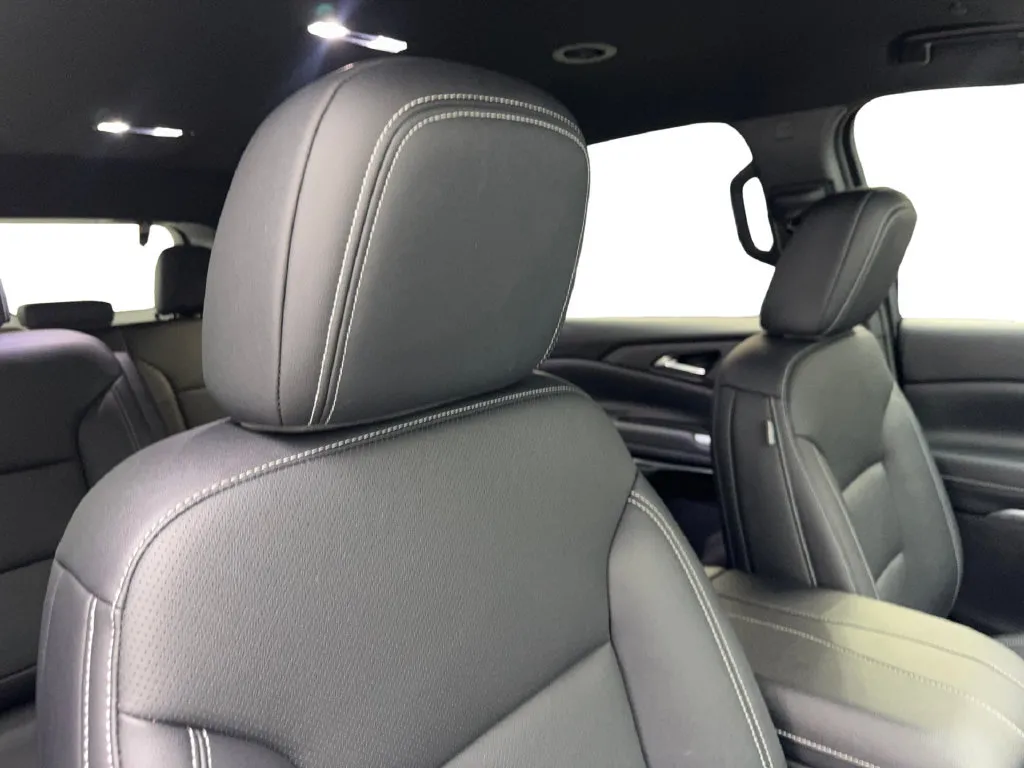 Chevrolet Traverse photo 51
