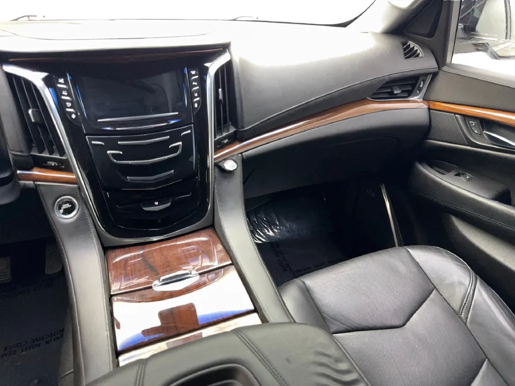 Cadillac Escalade photo 59