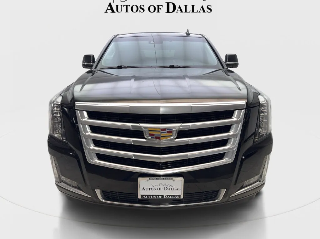 Cadillac Escalade photo 4