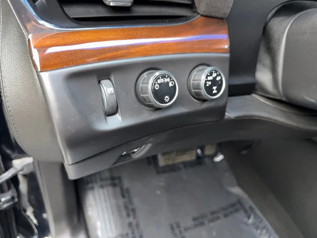 Cadillac Escalade photo 60