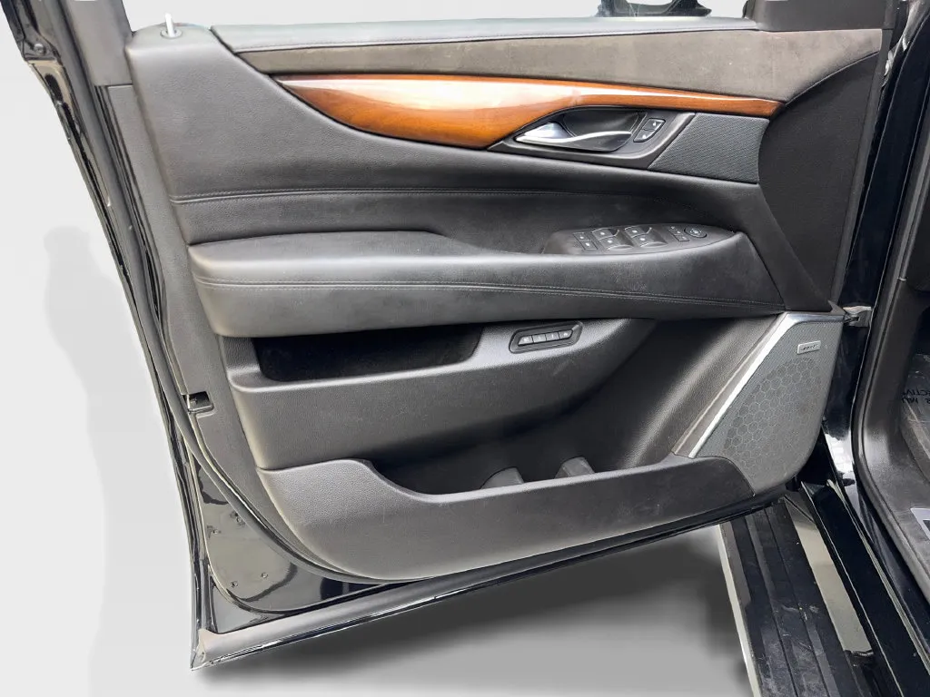 Cadillac Escalade photo 32
