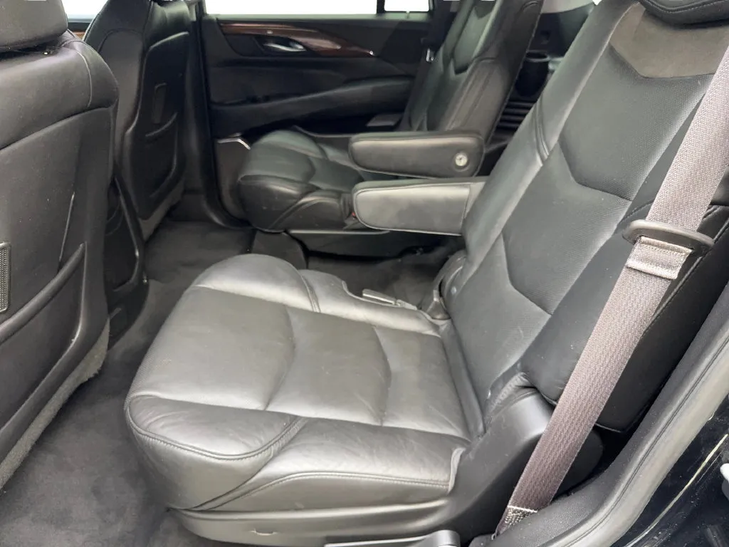 Cadillac Escalade photo 34