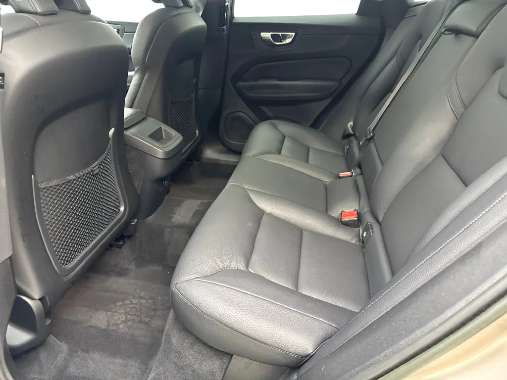 Volvo XC60 photo 35