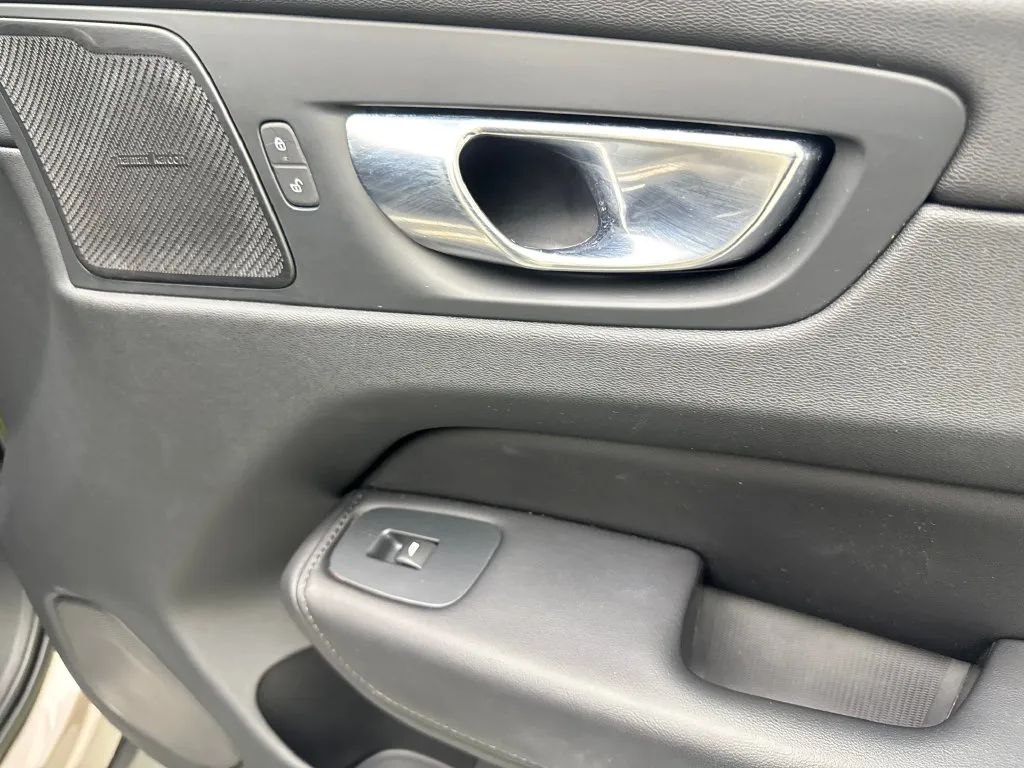 Volvo XC60 photo 51