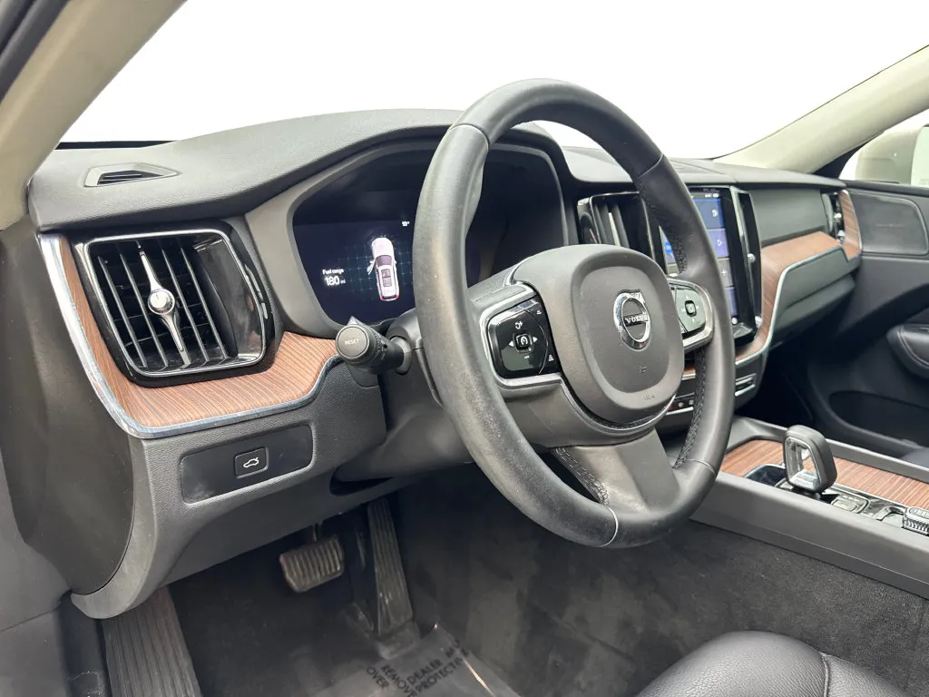 Volvo XC60 photo 52