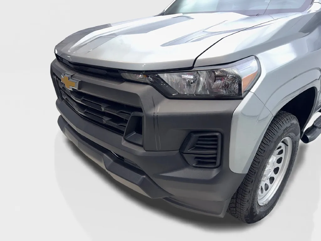 Chevrolet Colorado photo 18