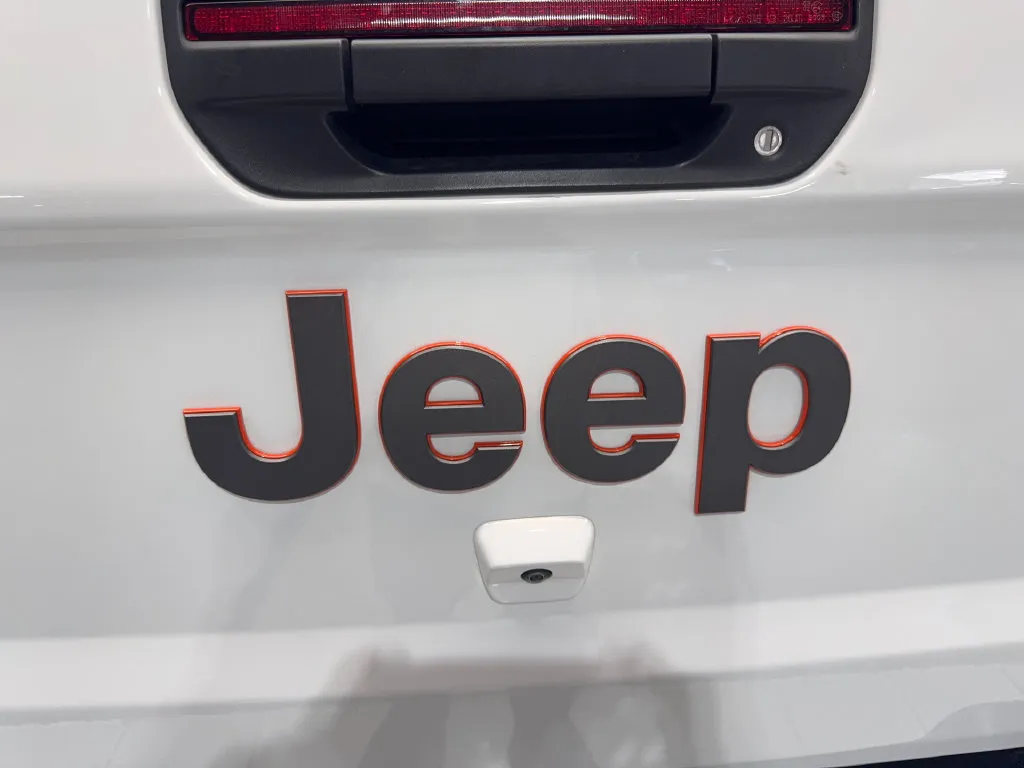 Jeep Gladiator photo 23