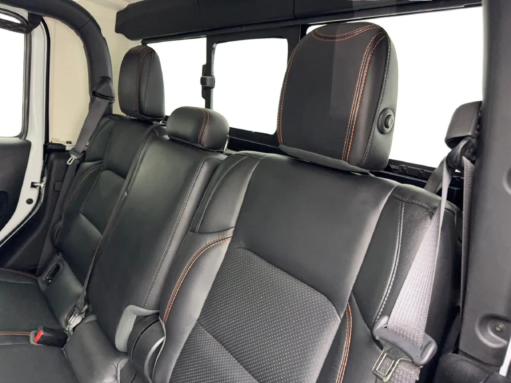 Jeep Gladiator photo 36