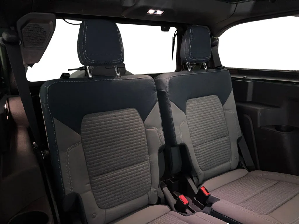 Ford Bronco photo 36