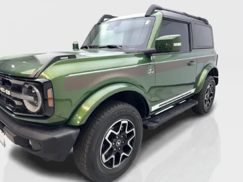 More photos of 2022 Ford Bronco Outer Banks at Autos of Dallas - Irving, TX