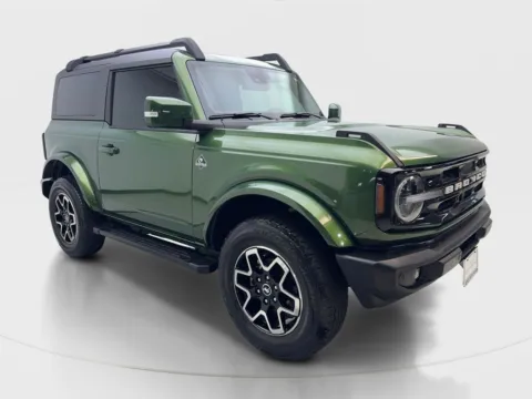 More photos of 2022 Ford Bronco Outer Banks at Autos of Dallas - Irving, TX