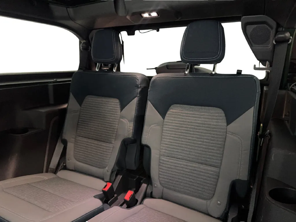 Ford Bronco photo 34