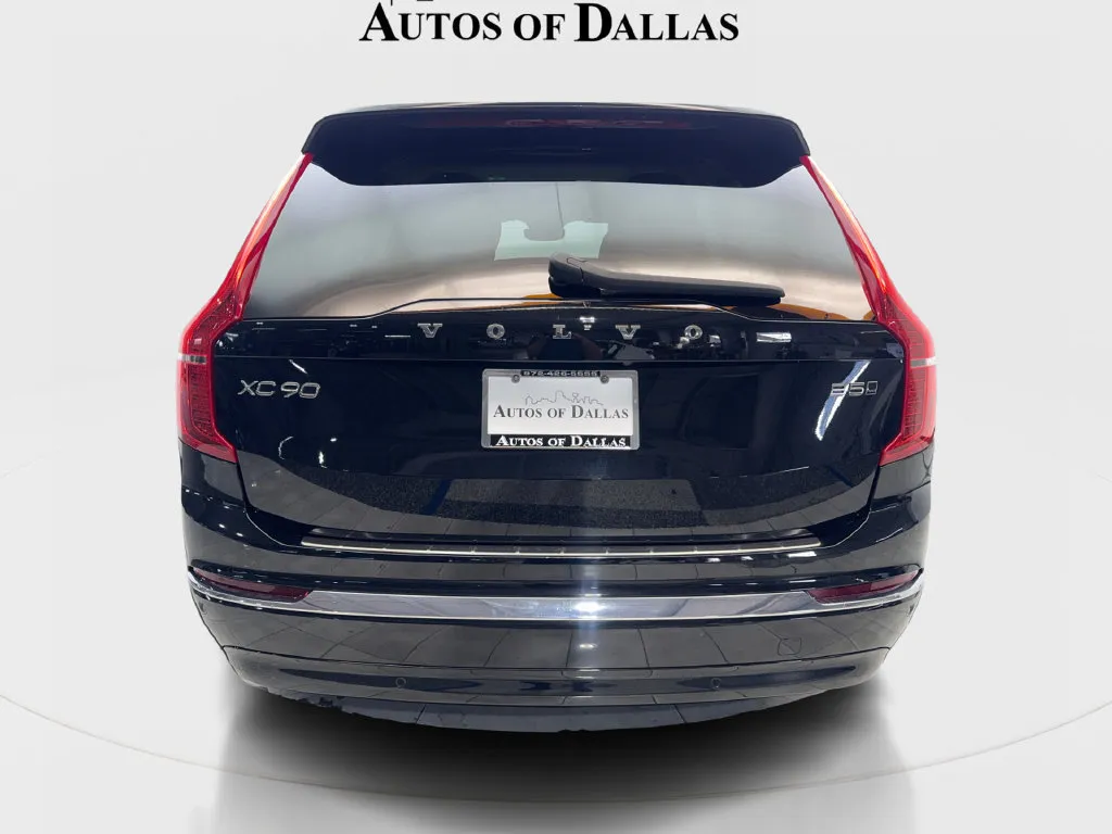 Volvo XC90 photo 8