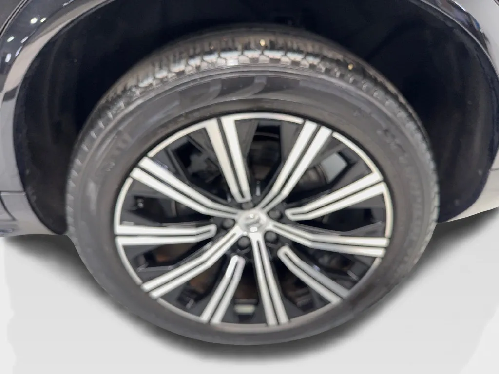 Volvo XC90 photo 92