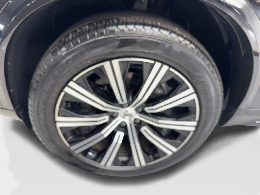 Volvo XC90 photo 93