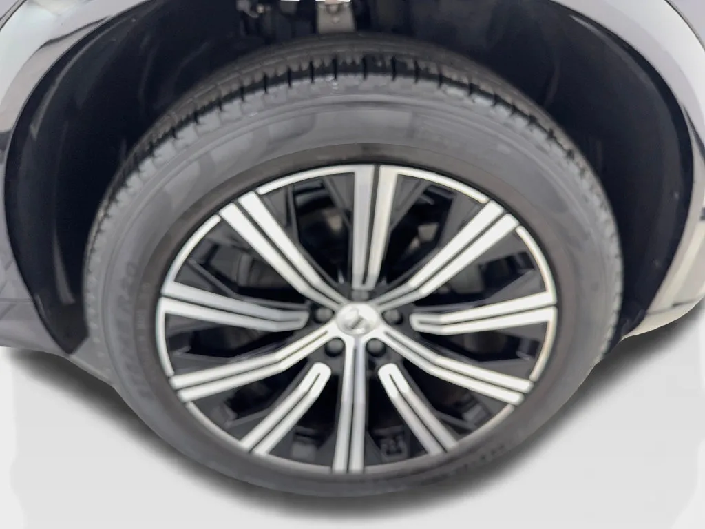 Volvo XC90 photo 90