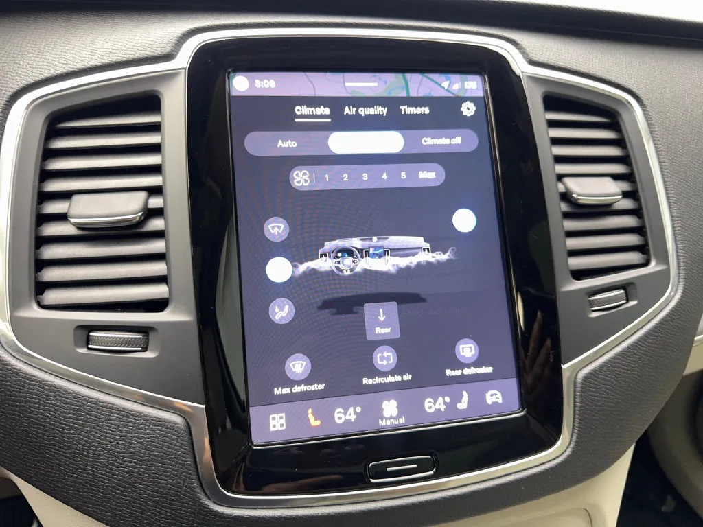Volvo XC90 photo 70