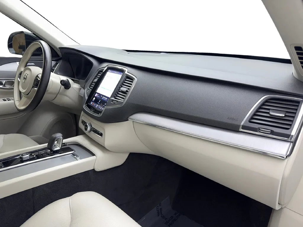 Volvo XC90 photo 59