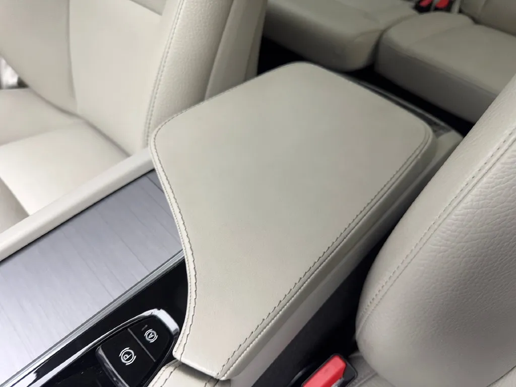 Volvo XC90 photo 75