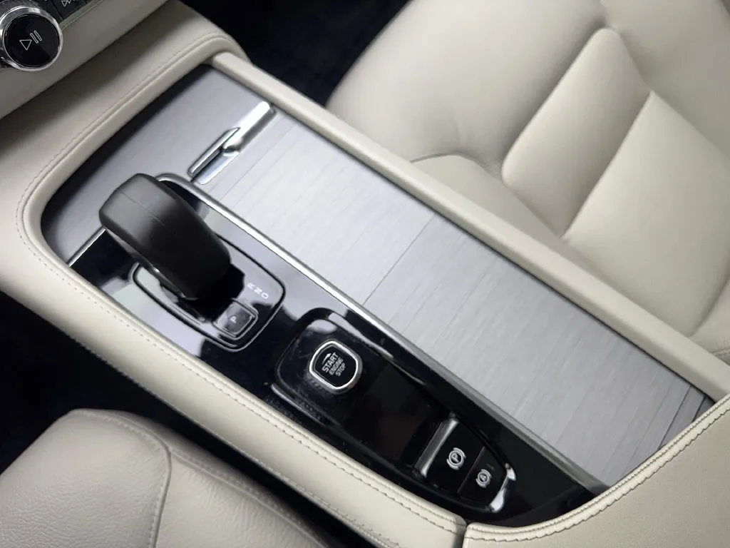 Volvo XC90 photo 74