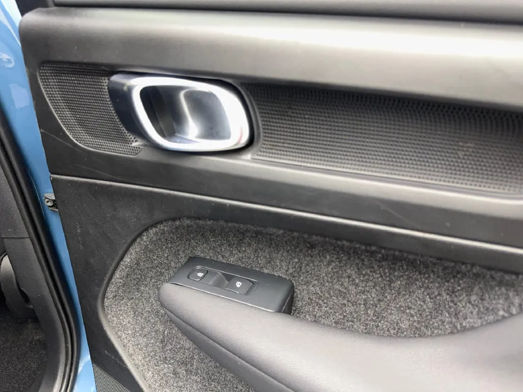 Volvo C40 photo 45