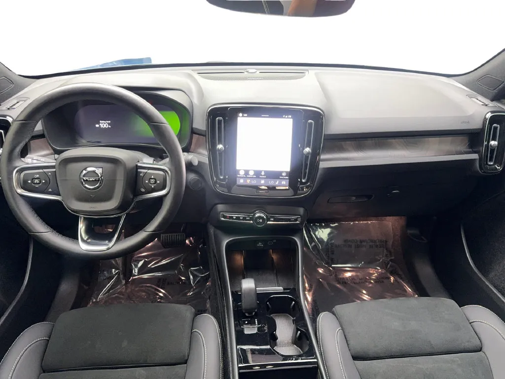 Volvo C40 photo 53