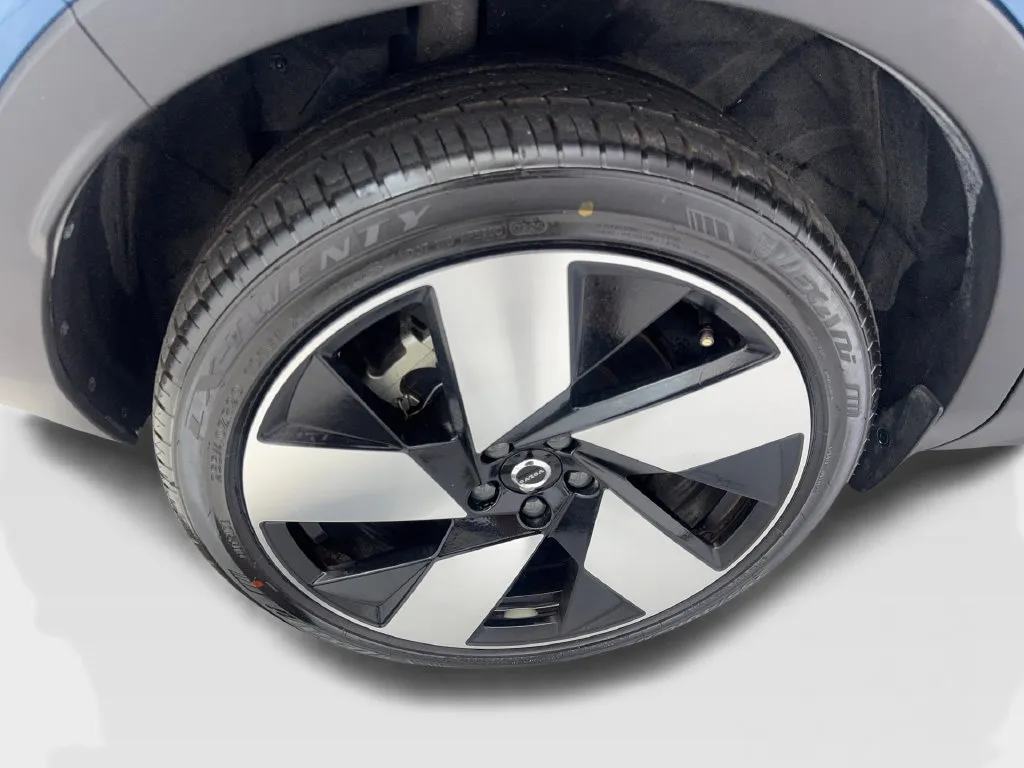 Volvo C40 photo 85