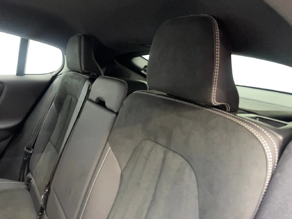 Volvo C40 photo 36