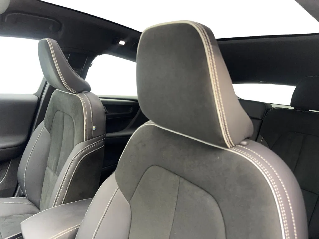 Volvo C40 photo 29