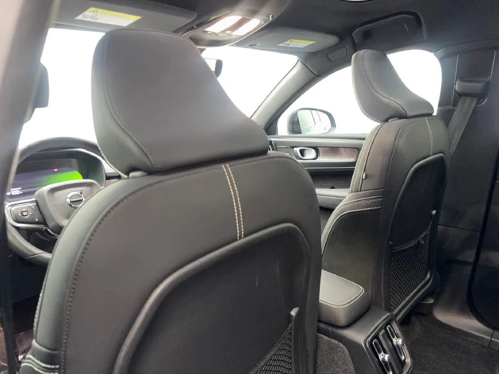 Volvo C40 photo 37