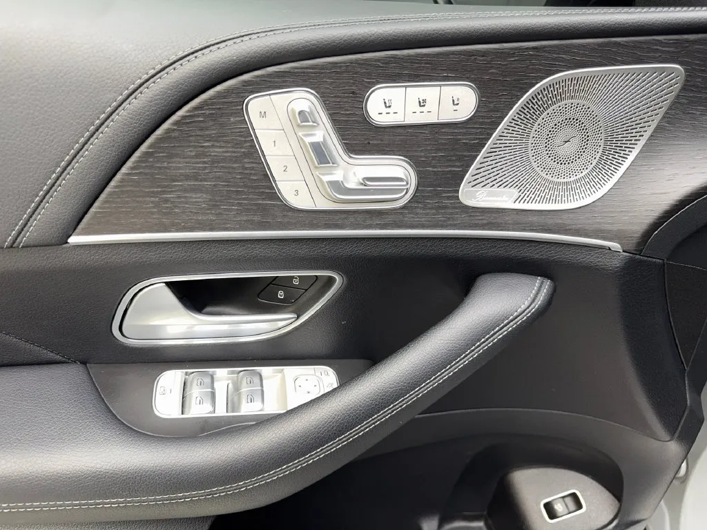 Mercedes-Benz GLE photo 32