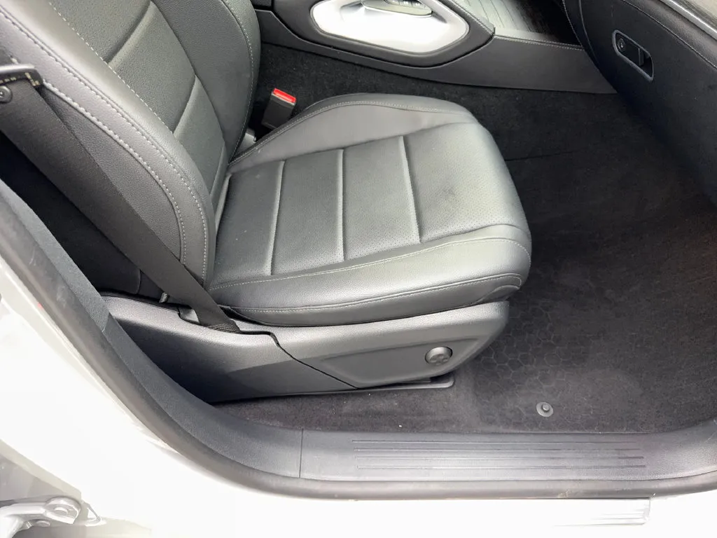 Mercedes-Benz GLE photo 44