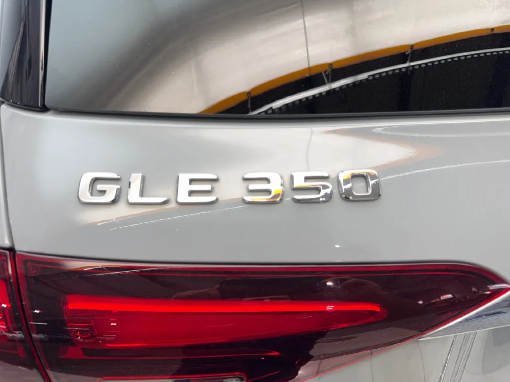 Mercedes-Benz GLE photo 23