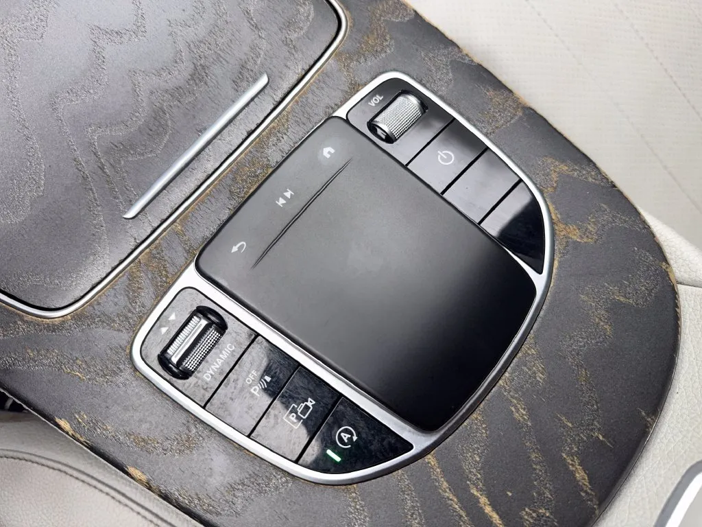 Mercedes-Benz E-Class photo 68
