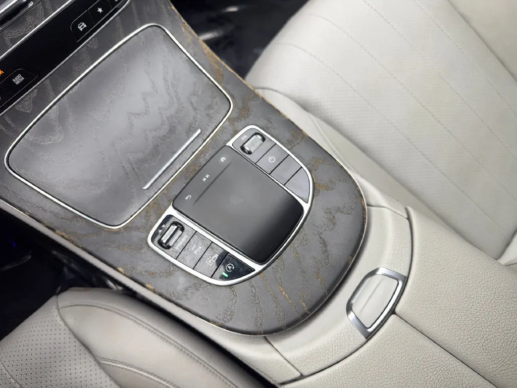 Mercedes-Benz E-Class photo 67