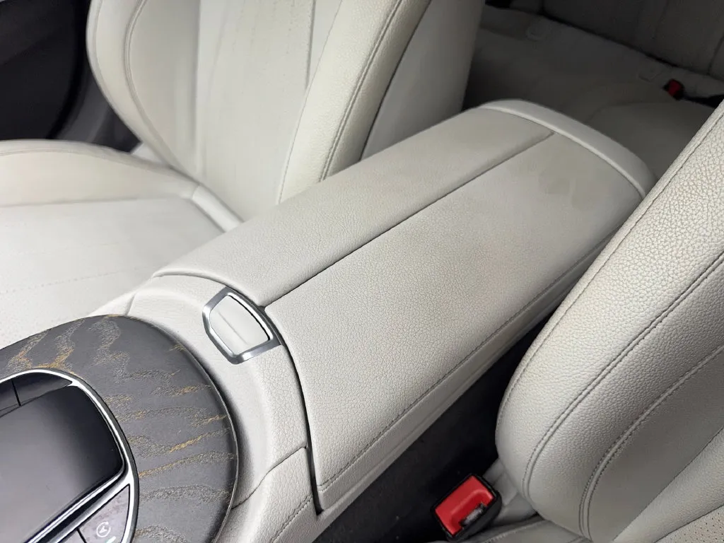 Mercedes-Benz E-Class photo 69