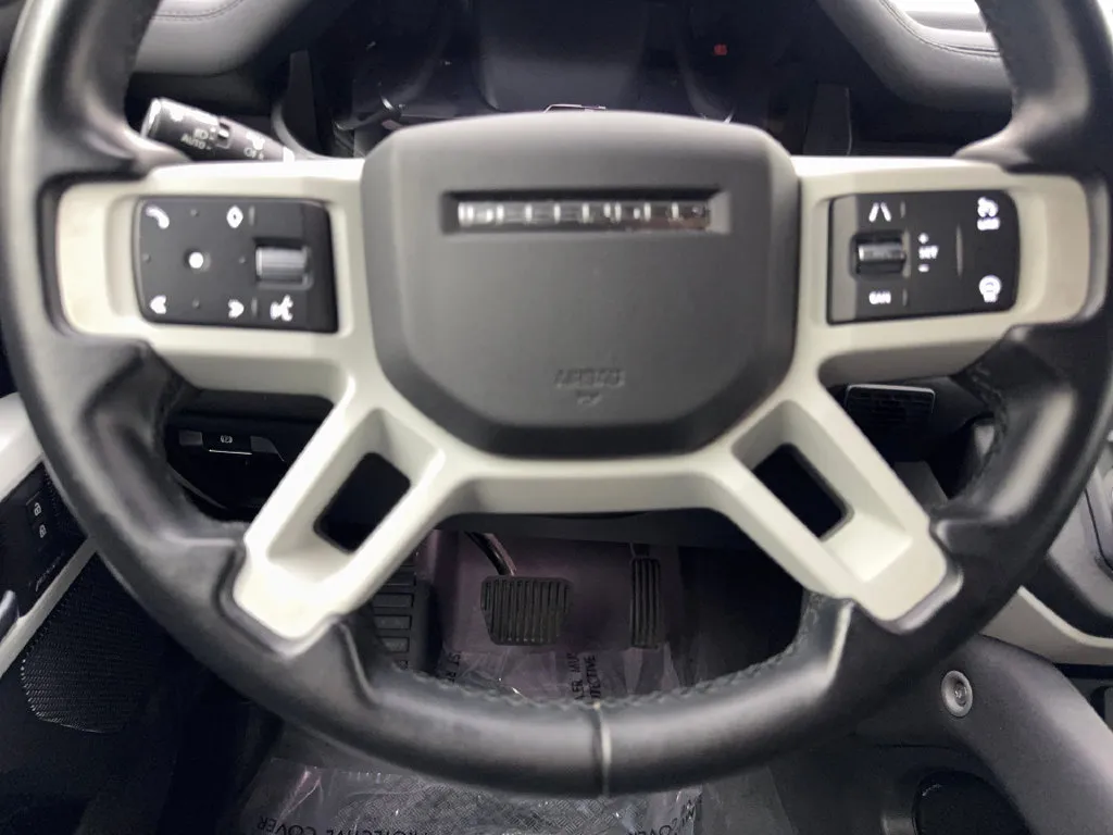 Land Rover Defender photo 58