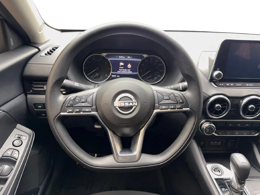 Nissan Sentra photo 56