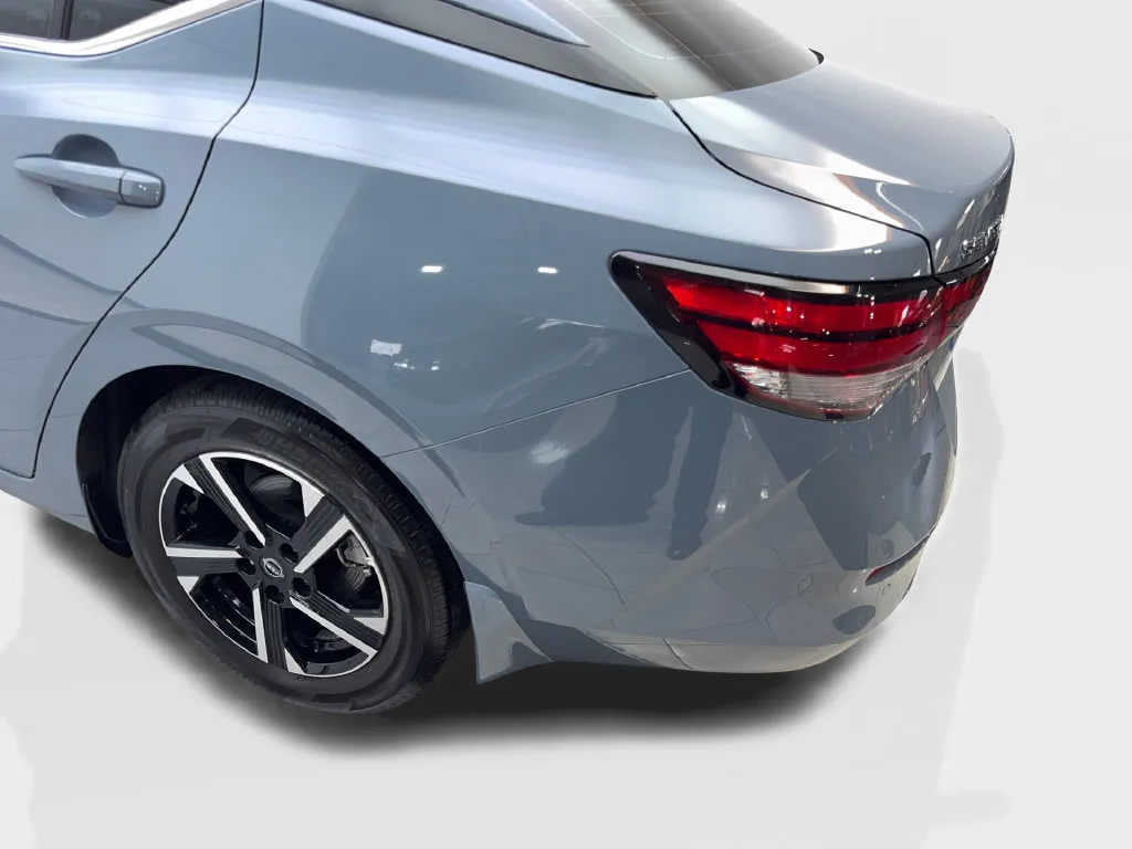 Nissan Sentra photo 19