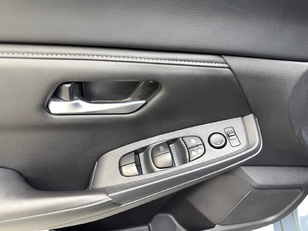 Nissan Sentra photo 33