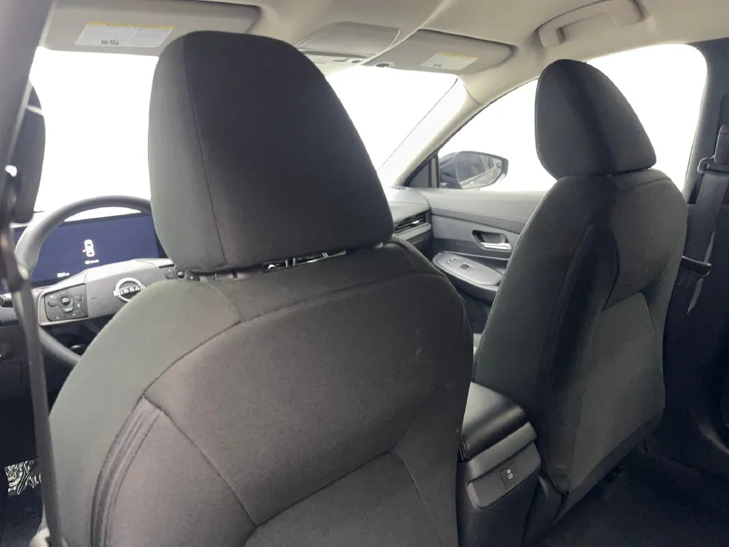 Nissan Sentra photo 37