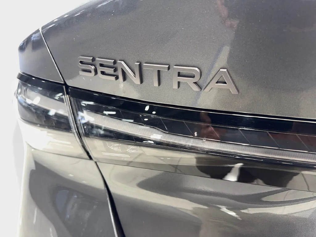 Nissan Sentra photo 25