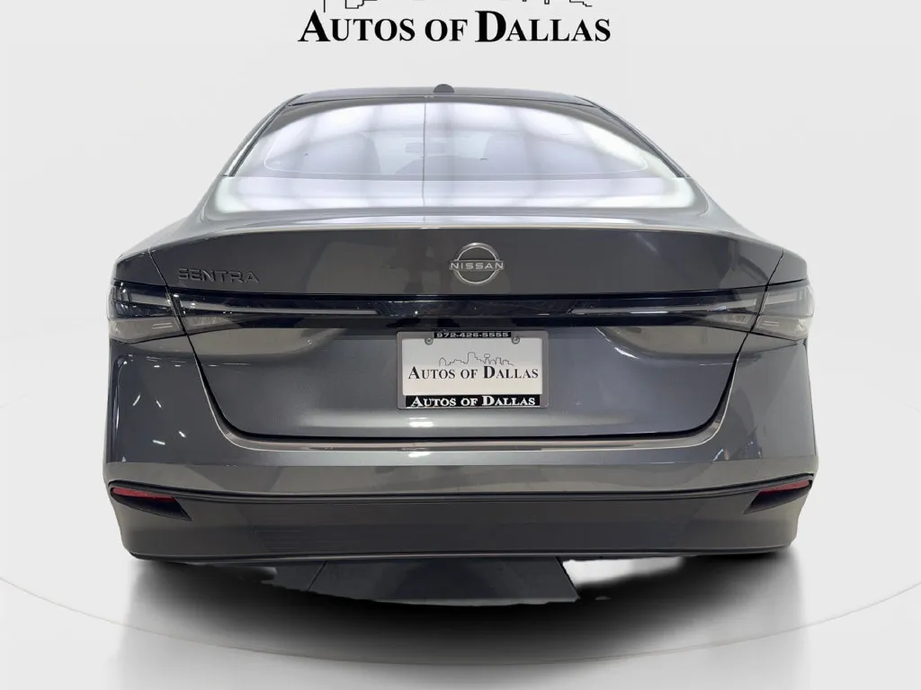 Nissan Sentra photo 8