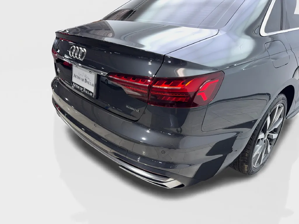 Audi A4 photo 20