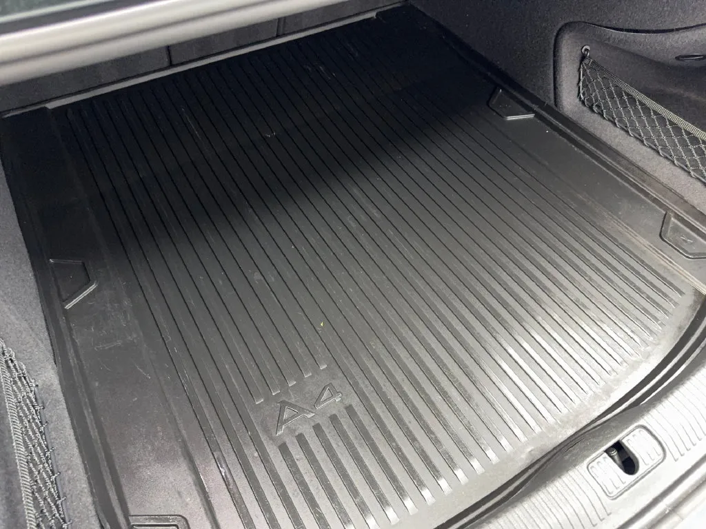 Audi A4 photo 83