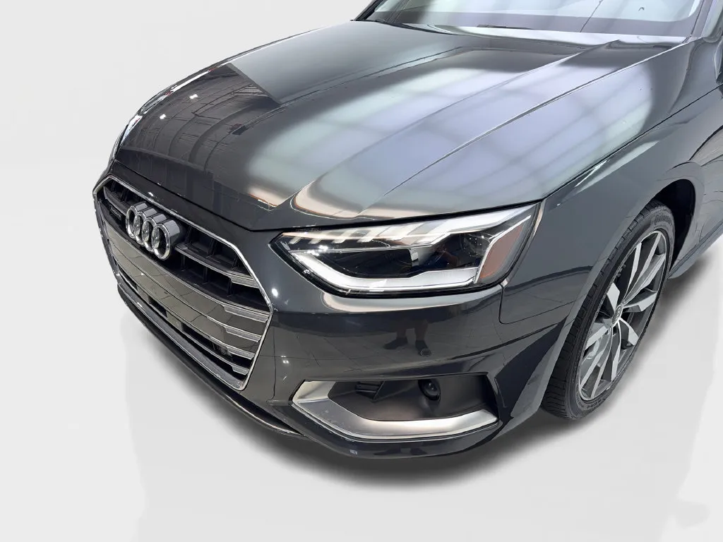 Audi A4 photo 18