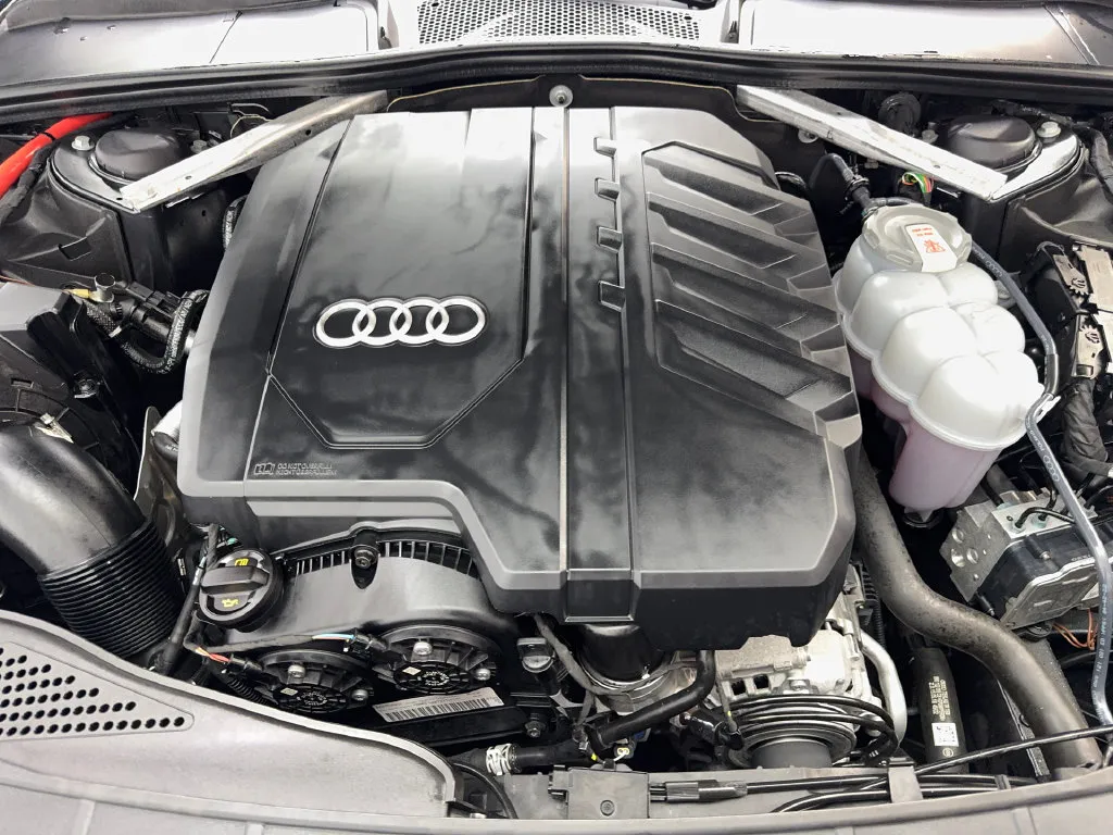 Audi A4 photo 79